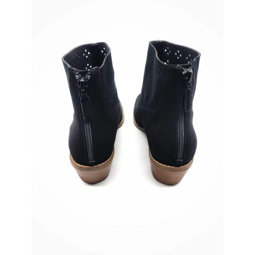 NEW COLE HAAN BLACK SUEDE LASER CUT OUT ANKLE BOOTIE - SIZE 8 - Picture 7 of 11